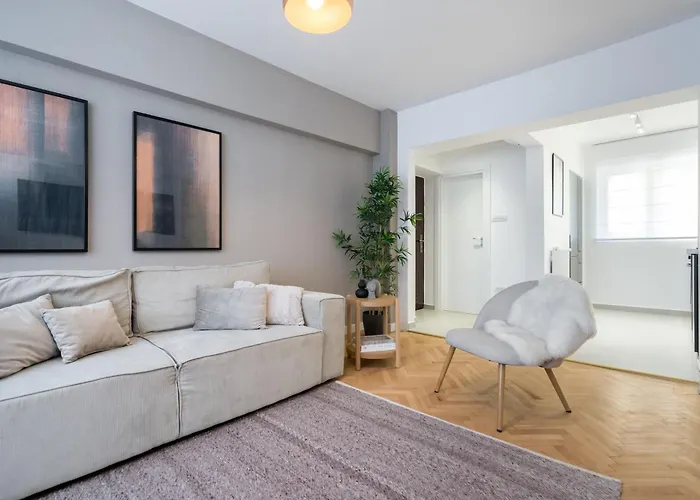 Majestic Downtown Apartment